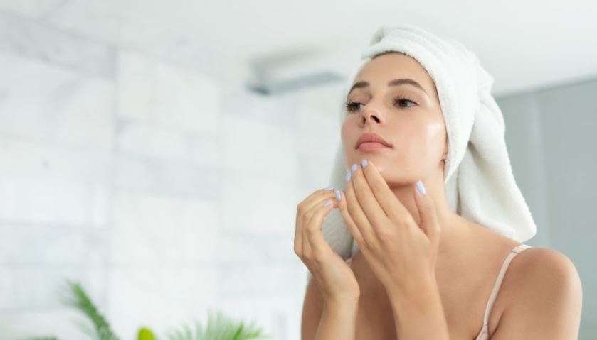 Jojoba: il naturale alleato di pelle e capelli
